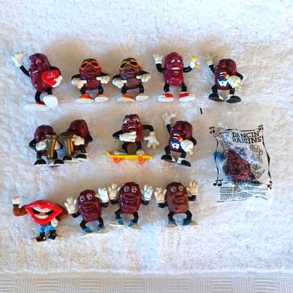 California Raisins collection 14 raisins from Hardee's 1987
